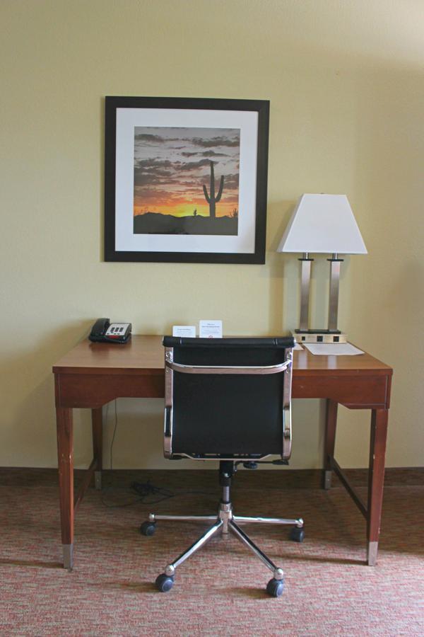 Southern Inn And Suites 克米特 外观 照片