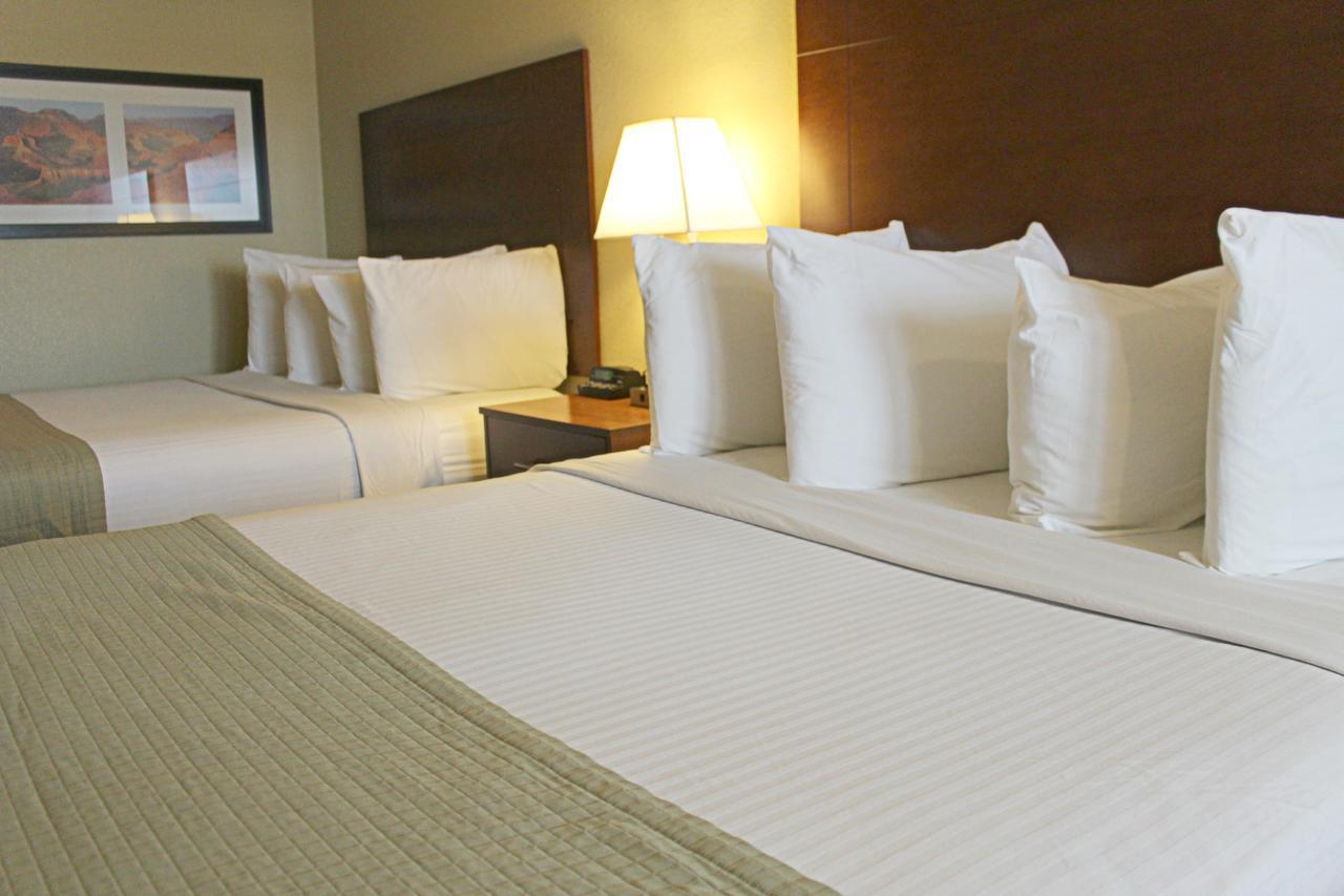 Southern Inn And Suites 克米特 外观 照片